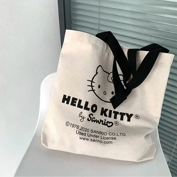 🆕 Hello Kitty Tote bag / cream  color w/ black graphics & straps 🖤 - Picture 4 of 8